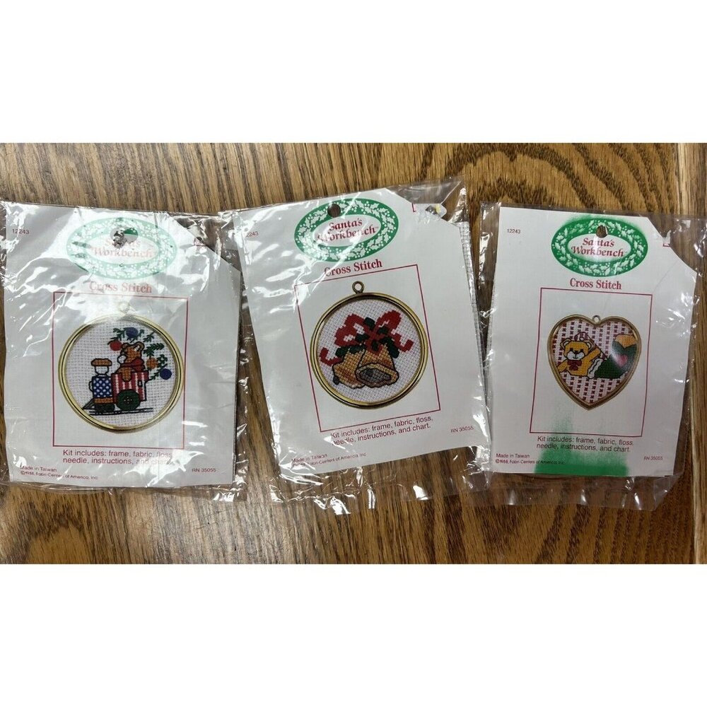 Santa's Workbench Cross Stitch kits (Bear/Sock-Christmas Bells -Bear-Train)